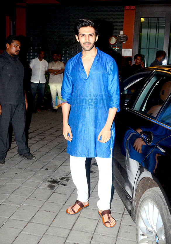 arpita khans diwali party 16