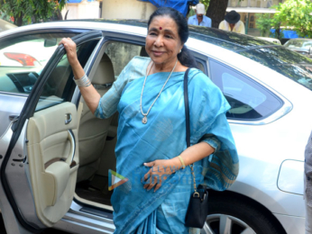 Asha Bhosle spotted at dubbing studio in Bandra
