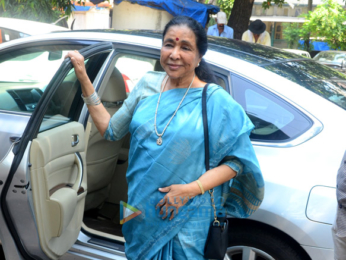 Asha Bhosle spotted at dubbing studio in Bandra