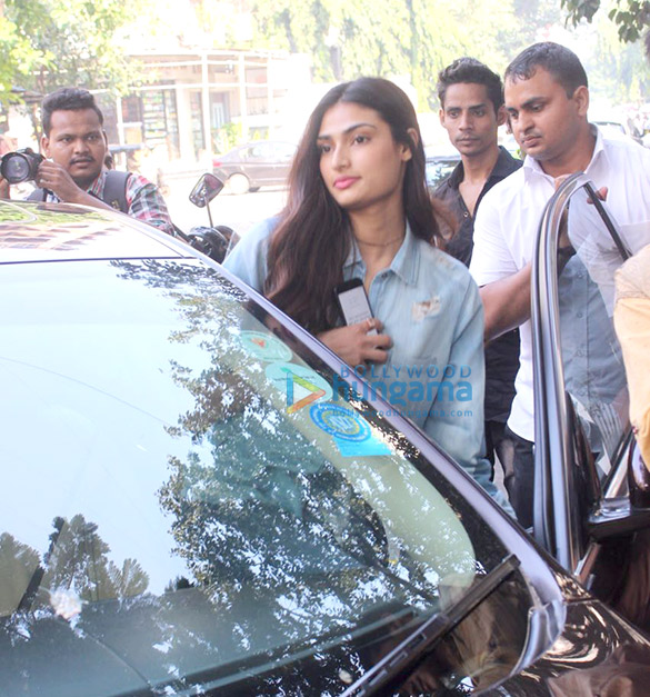 athiya shetty snapped at sequel in bandra 6