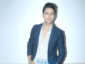 Cast of Ragini MMS Returns snapped interacting with the media