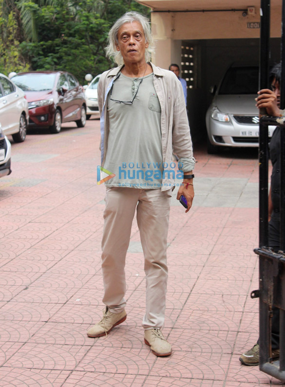 celebs attend kundan shahs funeral 3