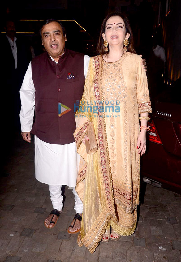 celebs grace aamir khans diwali bash1 20