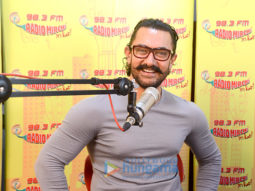 Aamir Khan snapped promoting Secret Superstar at 98.3 FM Radio Mirchi
