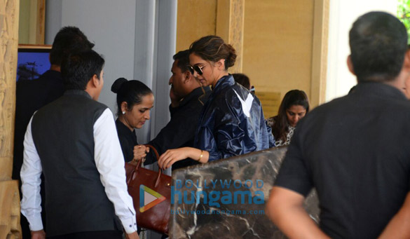 Deepika Padukone snapped at Taj Lands End in Bandra Deepika Padukone snapped at Taj Lands End in Bandra