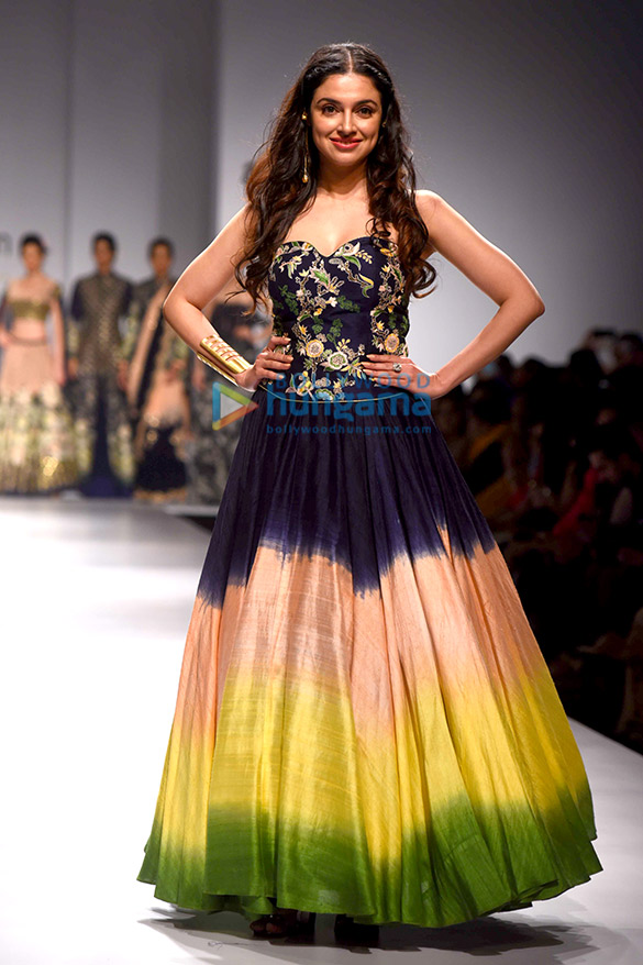 divya khosla kumar walks the ramp for designer charu parashar at the amazon india fashion week 2