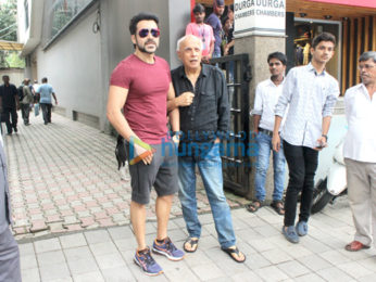 Emraan Hashmi snapped at Vishesh Films office
