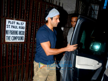 Farhan Akhtar snapped post dubbing in Bandra