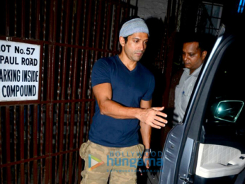 Farhan Akhtar snapped post dubbing in Bandra