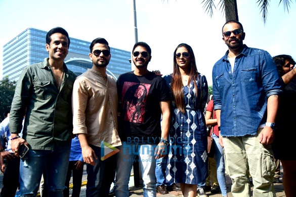 golmaal again team snapped having lunch 3