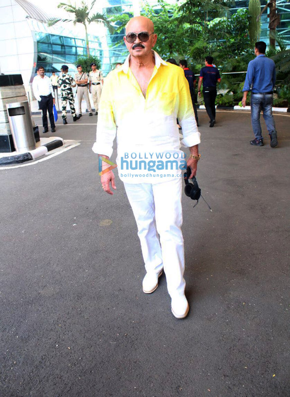hrithik roshan and sussanne khan return from goa 3