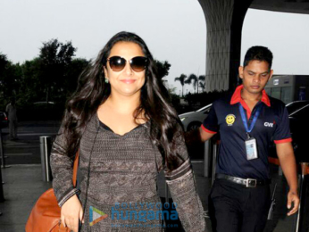 Kriti Sanon and Vidya Balan snapped at the airport