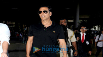 Akshay Kumar snapped at the airport