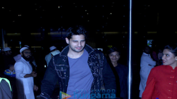 Sidharth Malhotra snapped at the airport