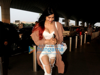 Kangana Ranaut, Farhan Akhtar and others snapped at the airport