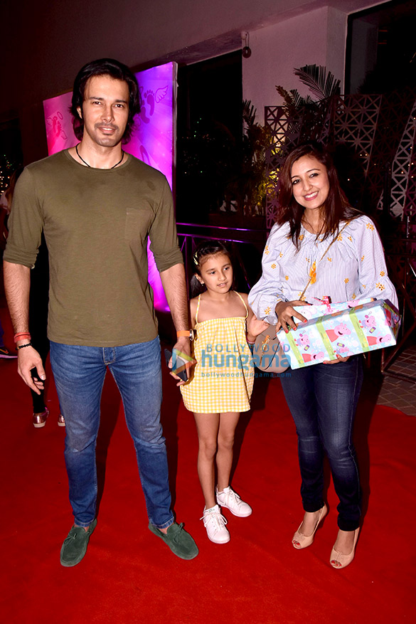 karanvir and teejays daughters birthday party 7