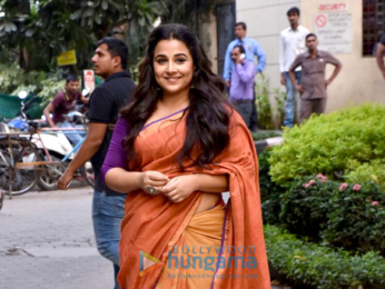 Vidya Balan and Manav Balan promote Tumhari Sulu on a scooty