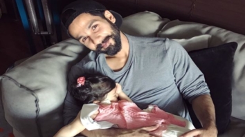 This photo of Misha Kapoor sleeping in daddy Shahid Kapoor’s arms is adorable!