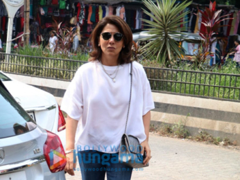 Neetu Kapoor spotted at Bastian