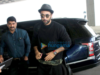 Ranbir Kapoor spotted at the airport