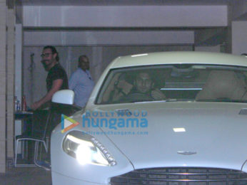 Ranveer Singh spotted at Aamir Khan's house