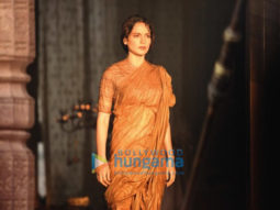 SNEAK PEEK: Kangana Ranaut looks epic in the warrior look of Rani Laxmibai