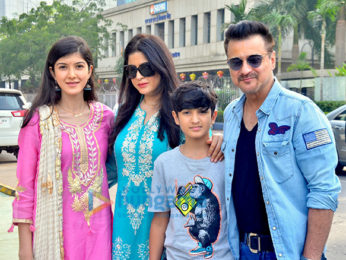 Sanjay Kapoor snapped with family for lunch