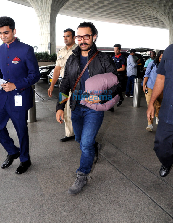 aamir khan akshay kumar sunny leone and others snapped at the airport 1