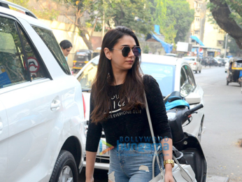 Aditi Rao Hydari spotted in Khar