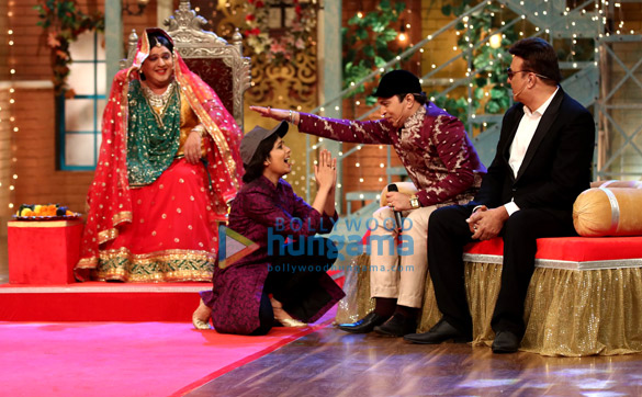 anu malik raveena tandon and altaf raja on the sets of the drama company 4