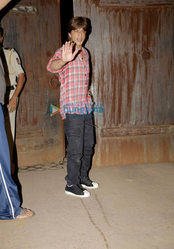celebs grace shah rukh khans birthday party 1