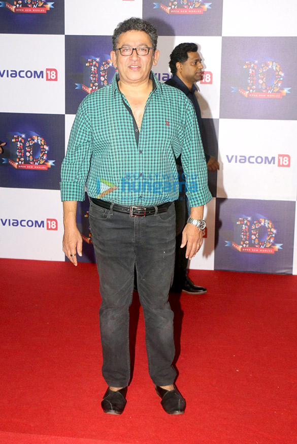 celebs grace viacom 18 10 years bash 34