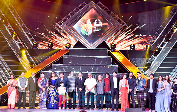 celebs grace closing ceremony of iffi 2017 in goa 1 2