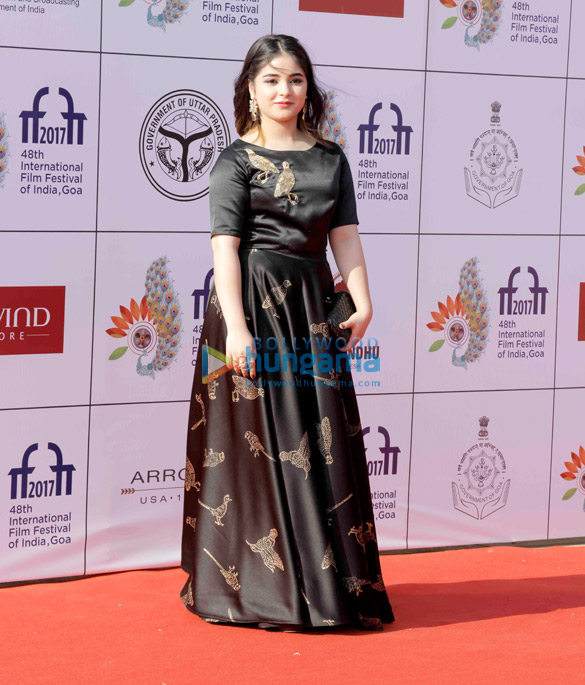 celebs grace closing ceremony of iffi 2017 in goa 8