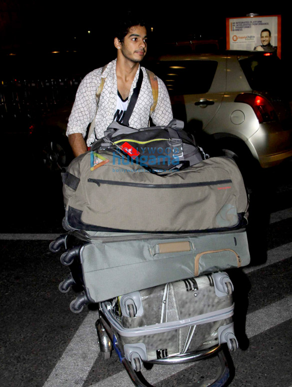 celebs snapped at the airport 2 3