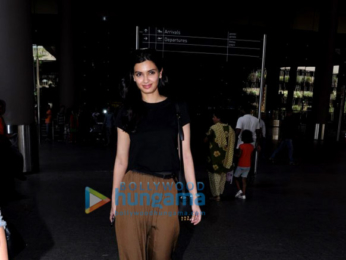 Diana Penty, Gauahar Khan and Karishma Tanna snapped at the airport