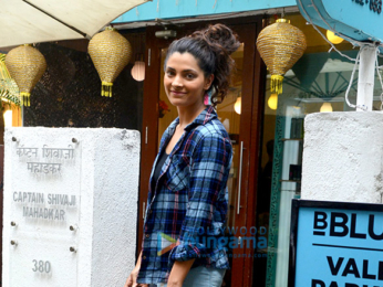 Fatima Sana Shaikh and Saiyami Kher snapped at BBLUNT