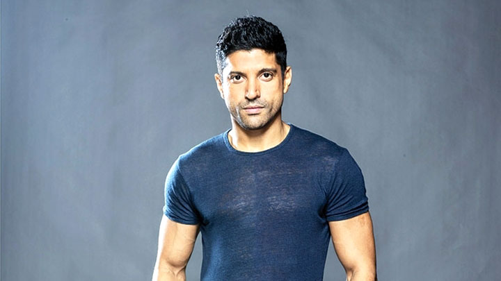 Find out why would Farhan Akhtar wants to disco dance in the middle of an interview…