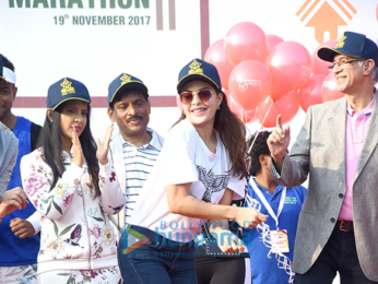 Hrithik Roshan and Jacqueline Fernandez at 'Thane Police Commissioner's Marathon'