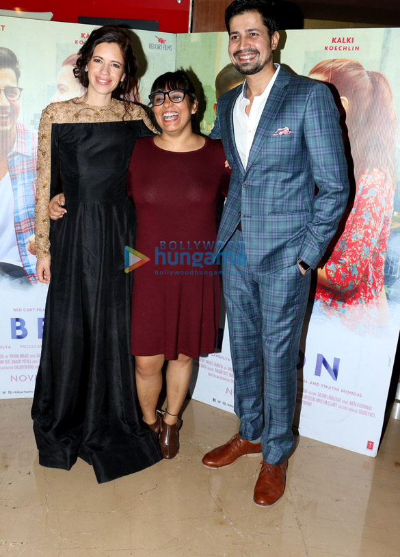 hrithik roshan graces the special screening of ribbon hosted by kalki koechlin 5