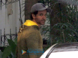 Hrithik Roshan snapped in Juhu