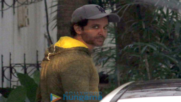 Hrithik Roshan snapped in Juhu