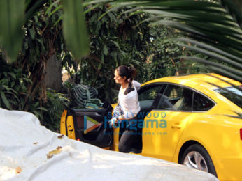 Ileana D’Cruz snapped in Mumbai