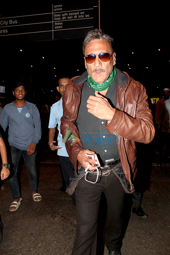 jackie shroff karan johar and others spotted at the airport 1 copy