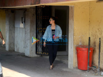Kareena Kapoor khan snapped post her gym session in Khar