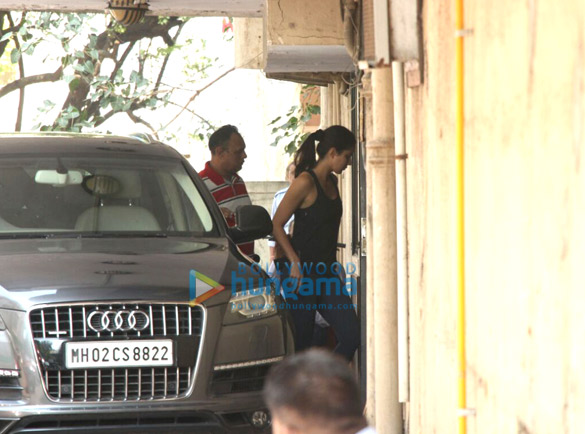 Katrina Kaif snapped at her gym in bandra Katrina Kaif snapped at her gym in bandra