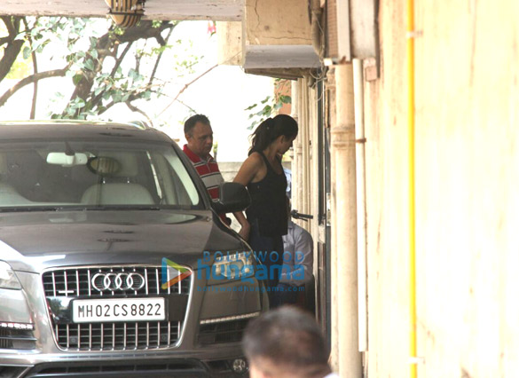 katrina kaif snapped at her gym in bandra3