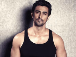Kunal Kapoor SPEAKS His Heart Out About The Entire Padmavati Controversy | AsiaVision Movie Awards
