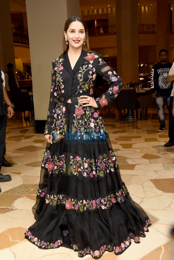 madhuri dixit snapped at an awards function in juhu 1