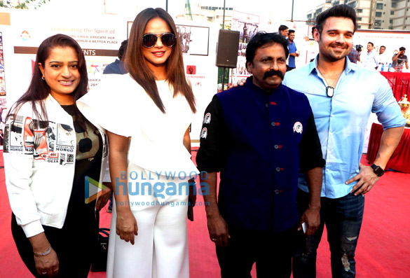 mahaakshay chakraborthy neetu chandra ragini khanna and others celebrate bruce lees 77th birth anniversary 4